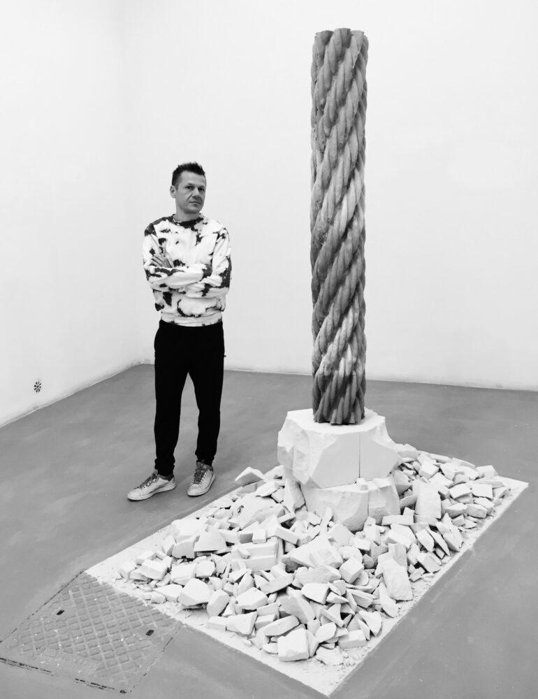 Mircea Cantor - Galerie Negropontes