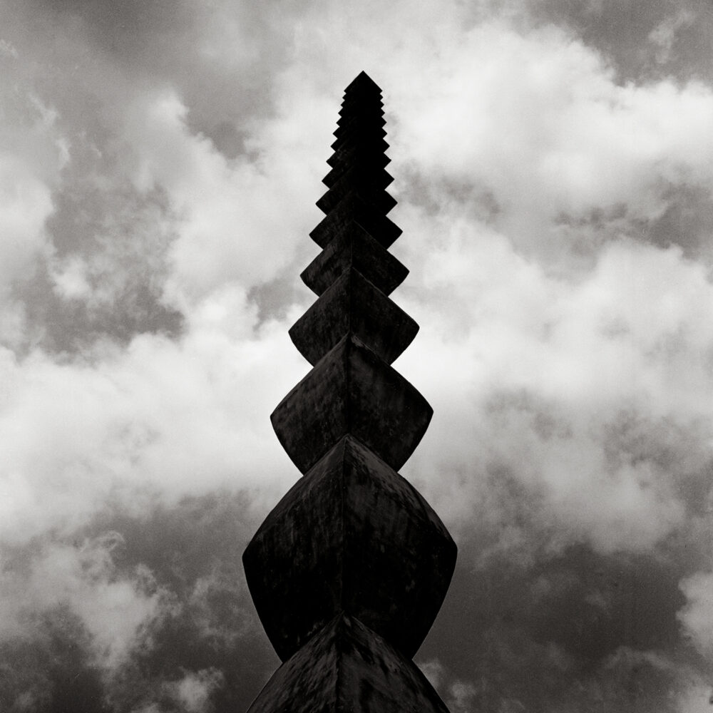 La colonne sans fin I - Galerie Negropontes