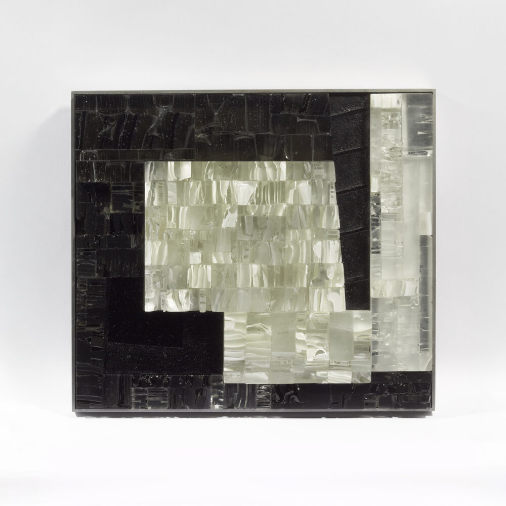 Above - Galerie Negropontes