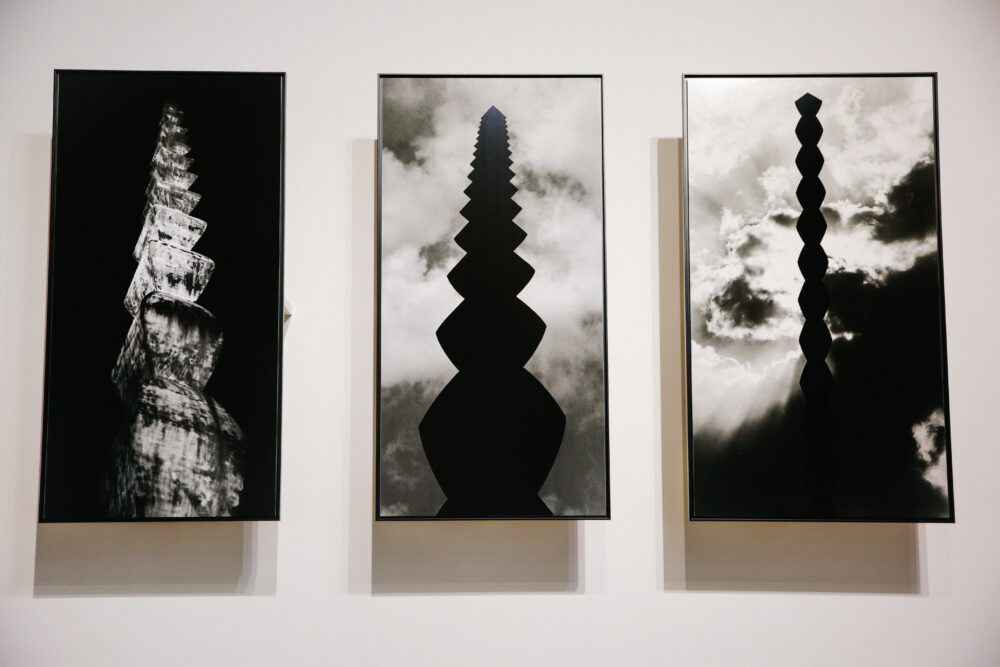 One monument later - Galerie Negropontes