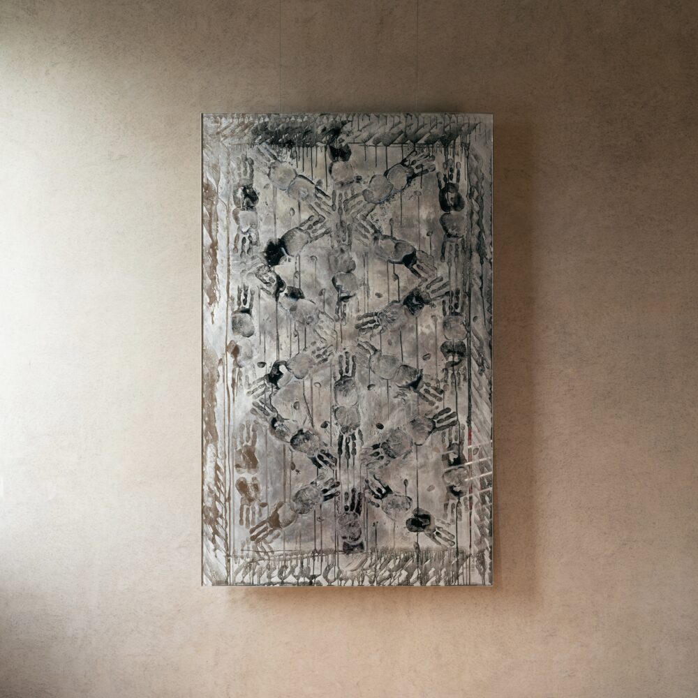 Carpet with the artist’s hand 1 - Galerie Negropontes